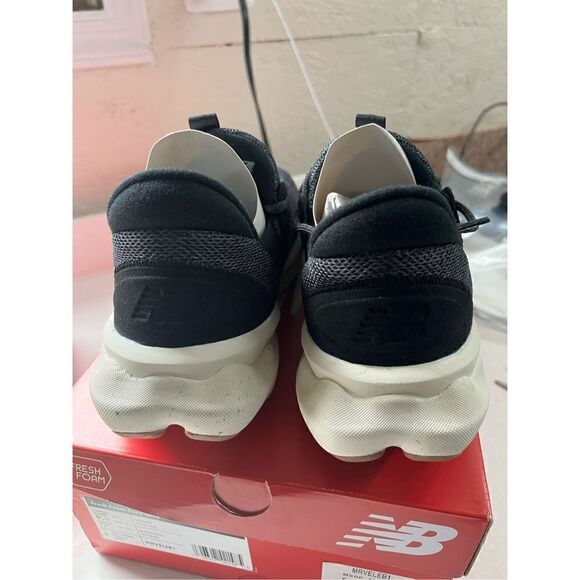 Men New Balance Sneakers - Picture 3 of 6